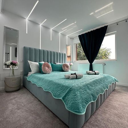 Elegant Escape Central Studio Крайова Екстериор снимка