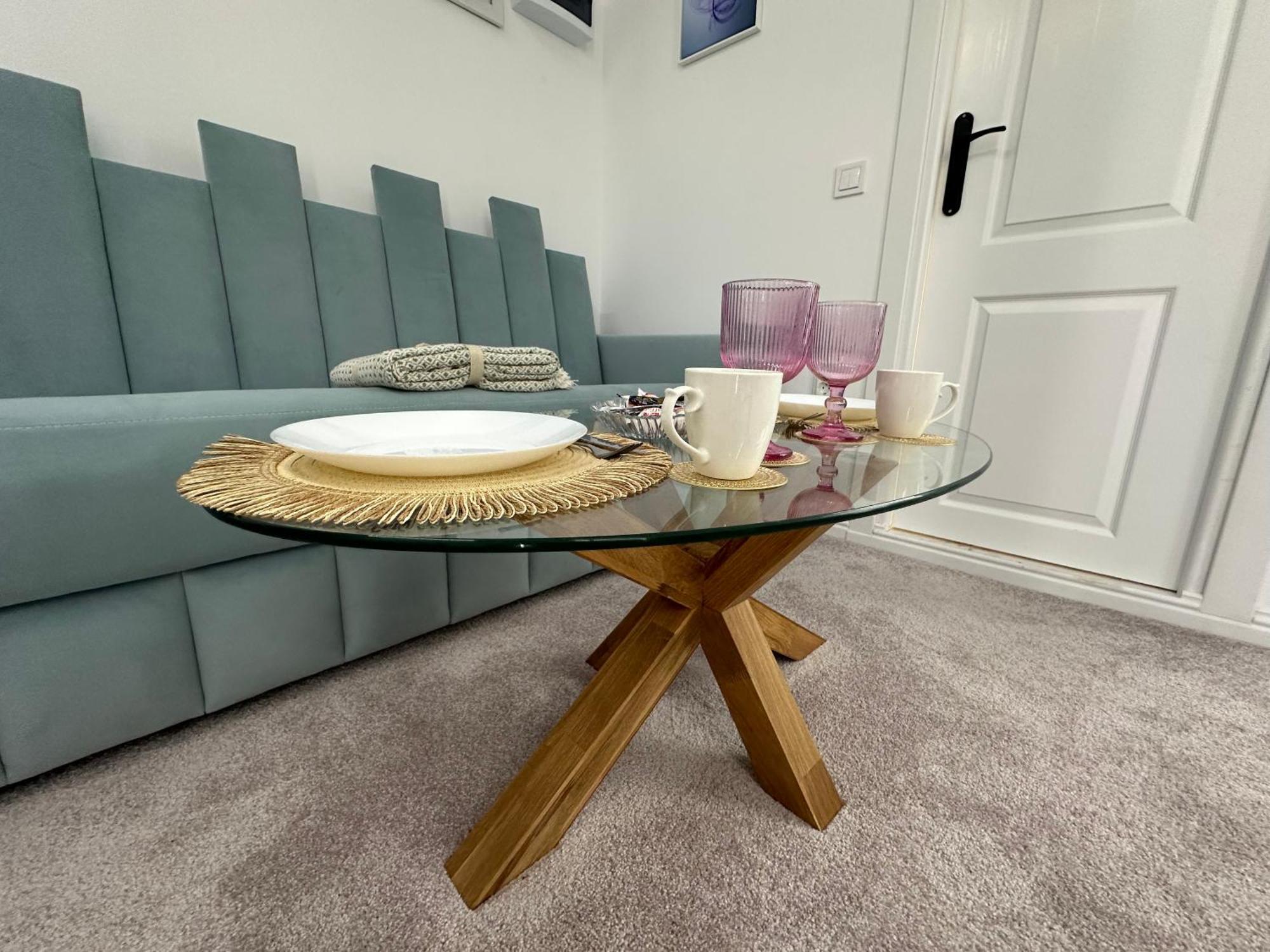 Elegant Escape Central Studio Крайова Екстериор снимка