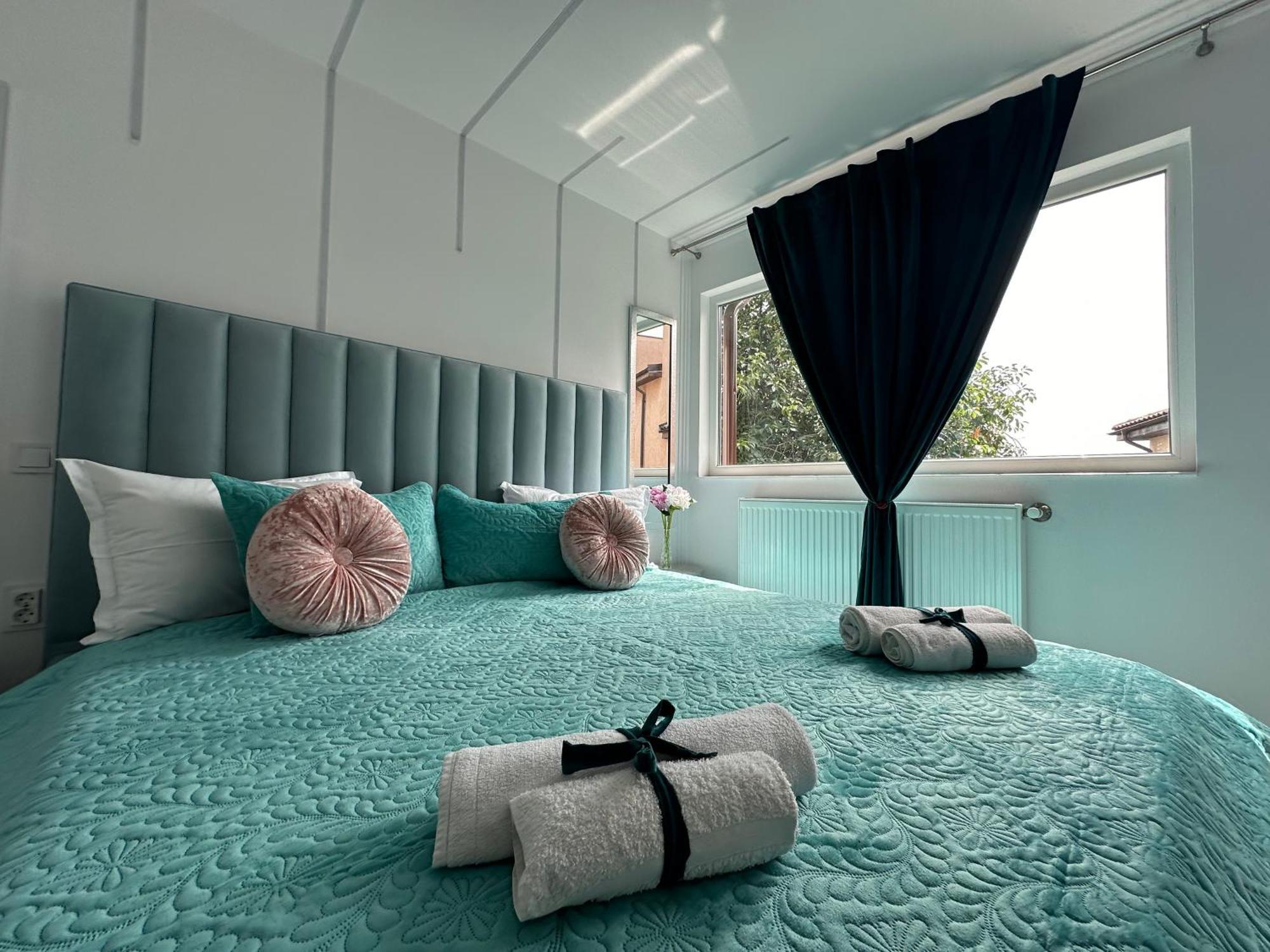 Elegant Escape Central Studio Крайова Екстериор снимка
